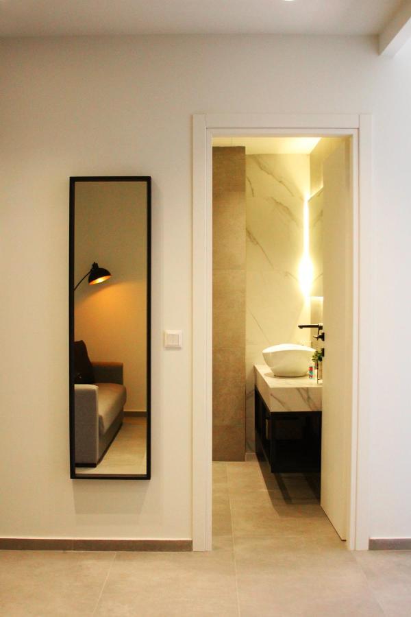 K58 Luxury Apartment Monastiraki Metro Station Acropolis Jacuzzi Athen Exterior foto